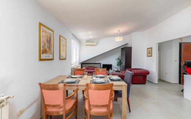 Stunning Apartment in Pula With Wifi and 2 Bedrooms