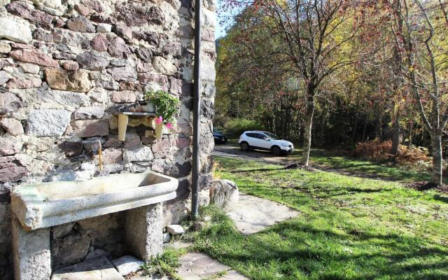 Wooden chalet in Pieve Tesino with garden