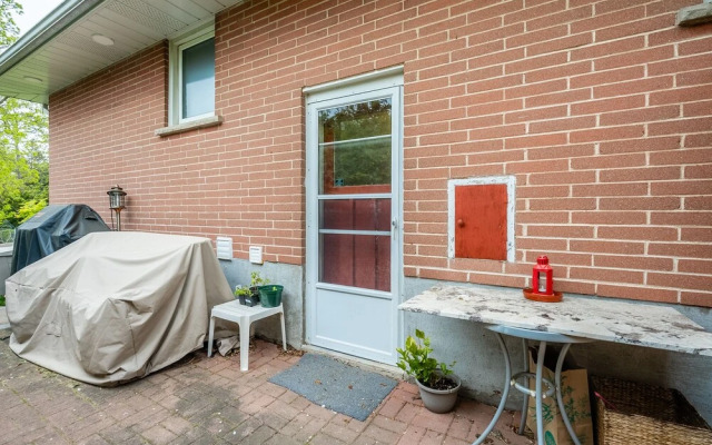 GLOBALSTAY Sunny Basement Brontë park