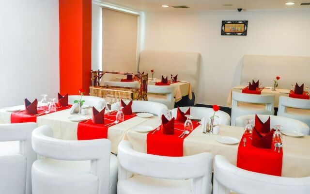 Capital O 23079 Ajantha Regency