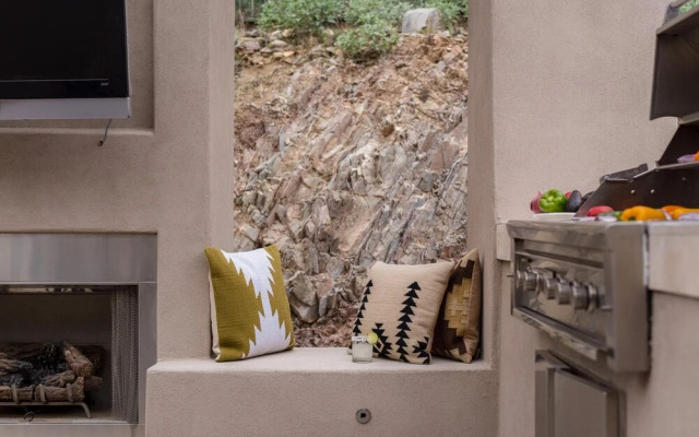 Apollo in Paradise Valley
