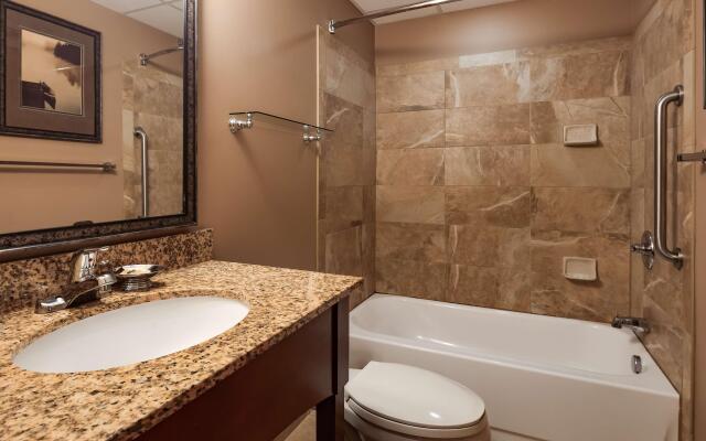 Best Western Plus Bloomington Hotel