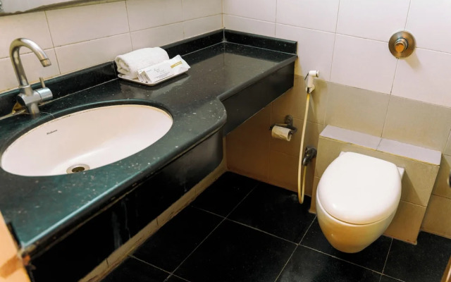 Bisque Magaji Orchid