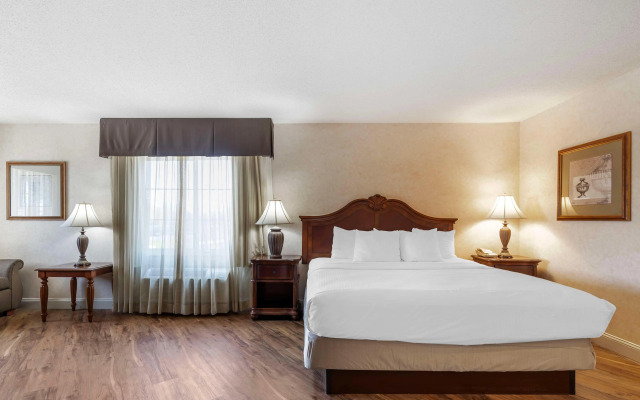 Best Western Plus Steeplegate Inn