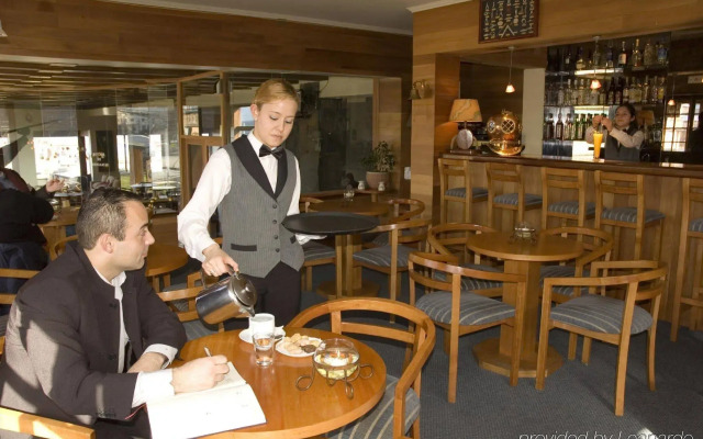 Gran Hotel Vicente Costanera