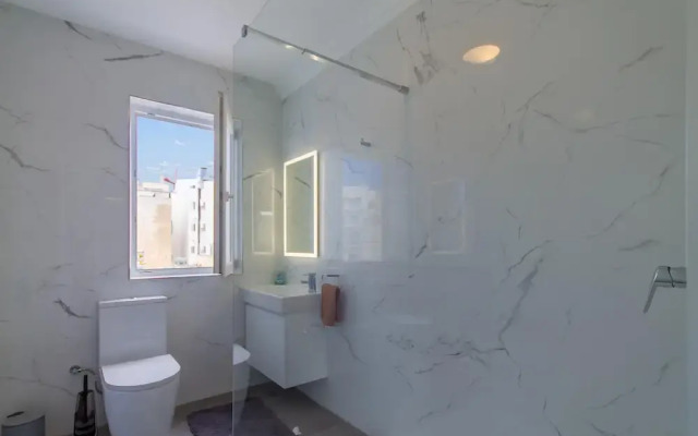 Sunny Penthouse Modern 2 bdr - Sliema