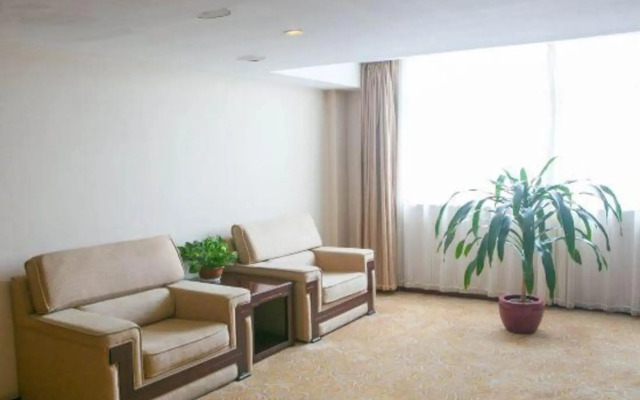 Taitan International Hotel