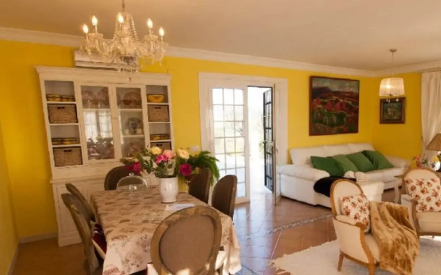 106348 - Villa in Algar