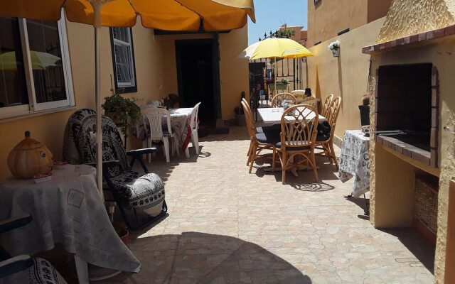 Villa Riki Bed and Breakfast