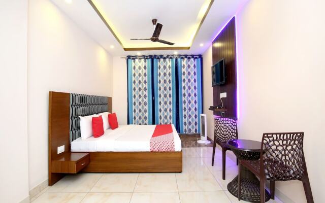 OYO 12324 Home Luxury 2BHK Kasauli