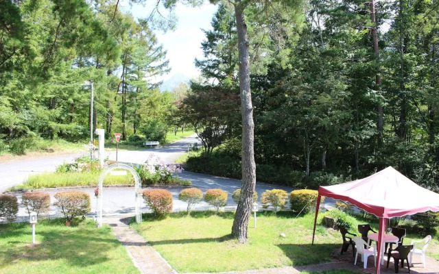 Hirotani Pension & Lodge