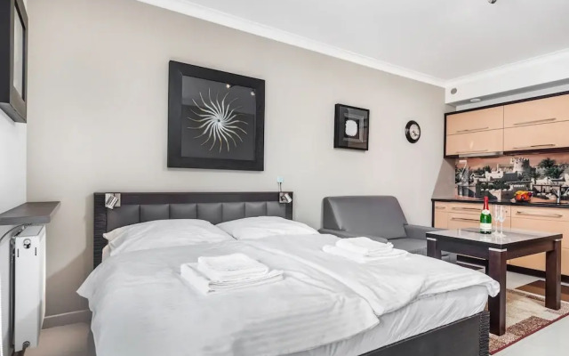 Apartments Feniks by Renters