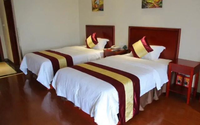 Greentree Inn Shanghai Middle Xinfu Road Huazhi Road Business Hotel