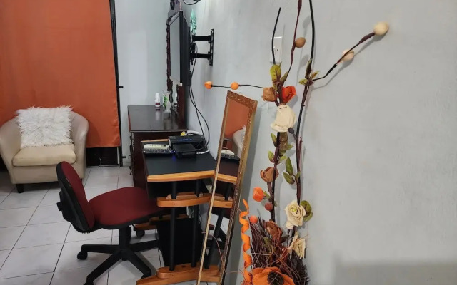 Gated Studio By The Pavillian Mall Near US Embassy Liguanea Kingston