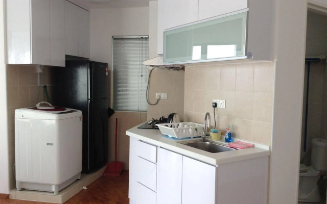 A&F Tropics Homestay