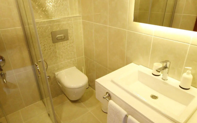 Hi̇mm Hotel