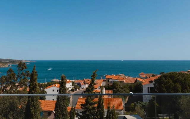 Regina's Banyuls - Modern and brand new house