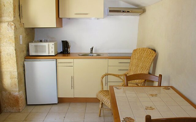 House Lavit Puy-lEveque