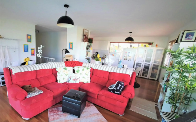 Amazing City Location-Private Room in a Share House-2 Rooms available!!