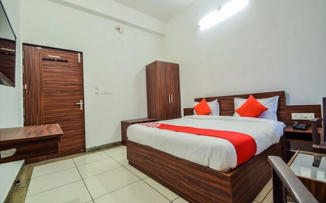 OYO 23381 Hotel Sagar Ratna