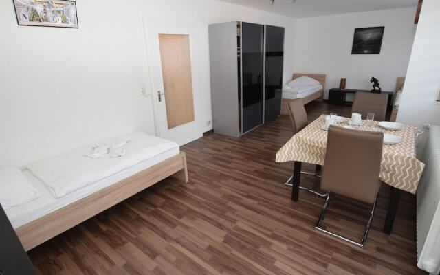 AB Apartment 92