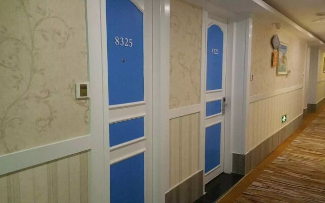 Yiwu Baide Theme Hotel