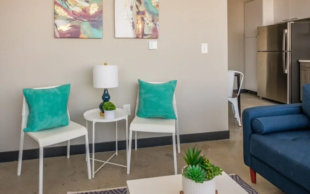 FRONTDESK Flashcube Apts Downtown Kansas City