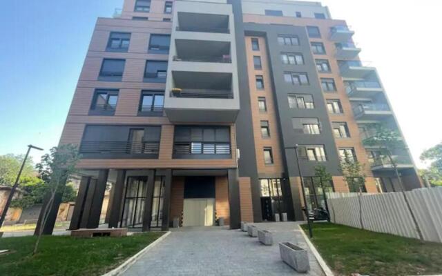 Comfy condo 6 minutes from downtown & Free Parking