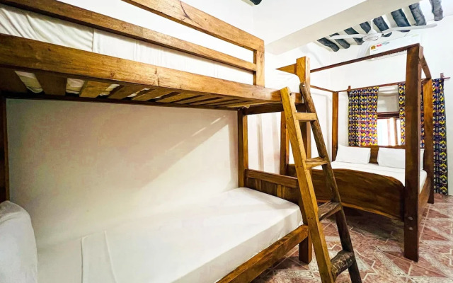 Shoki Shoki Hostel Stone Town