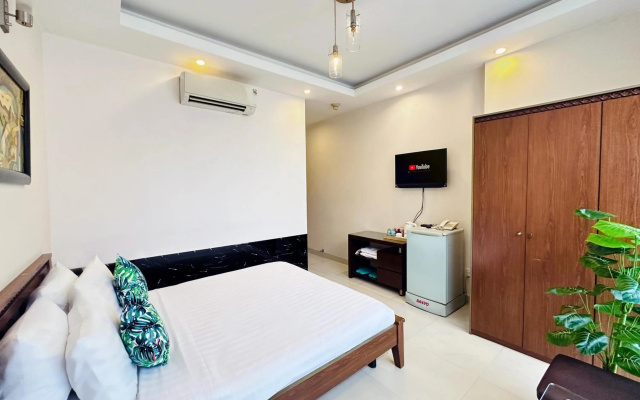 Calmette Hotel – Guest Rooms – Ho Chi Minh City