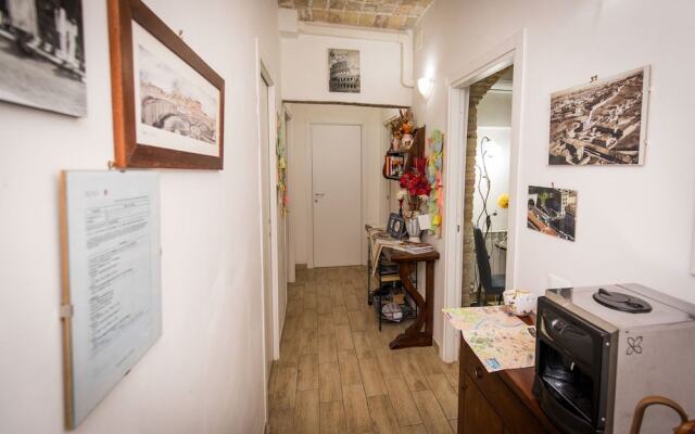 All'Ombra del Cupolone