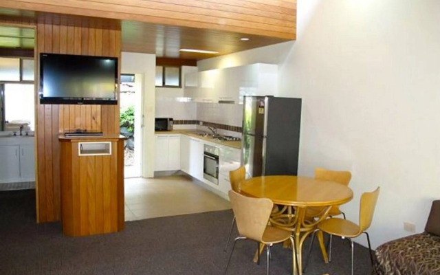 Nautilus Beachfront Villas & Spa