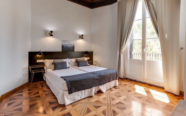 Dalí in Barcelona with 2 bedrooms and 2 bathrooms