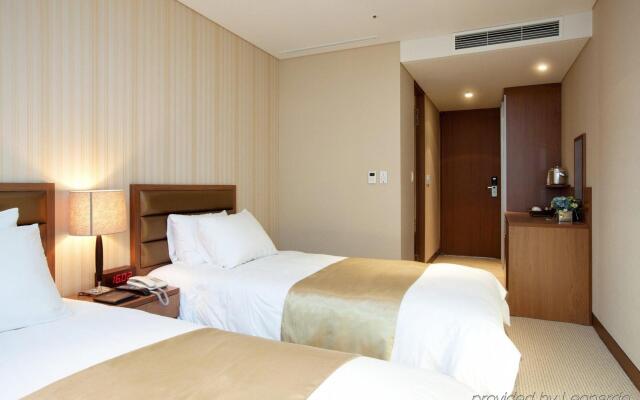 Staz Hotel Myeongdong 1