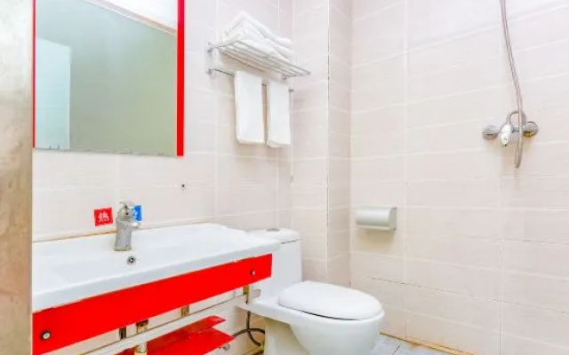 Zibo Zhanbo Business Hotel – Bathroom – Zibo