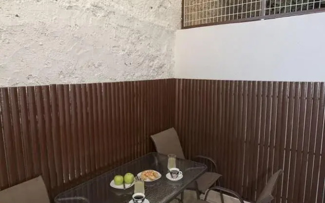 Spacious & Convenient Place near Acropolis Museum by GHH