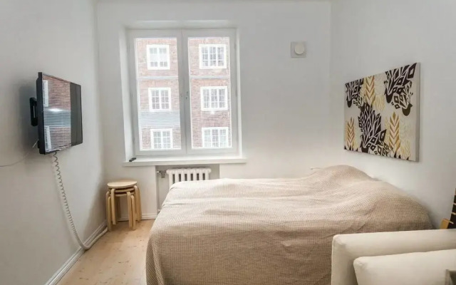 Roost Runeberginkatu