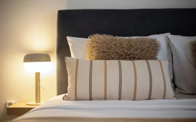 Zephyr 3-Bedroom Apartment in Athens