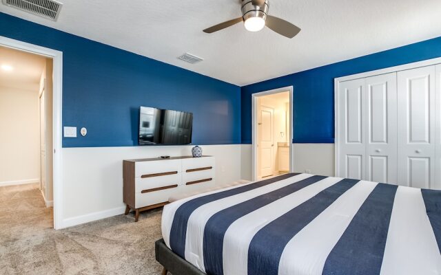 Stylish Home w/ Private Pool, 10 Min. From Disney!