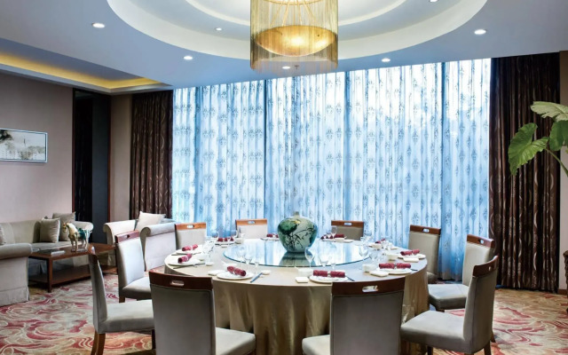 Nanjing Expo Center Hotel