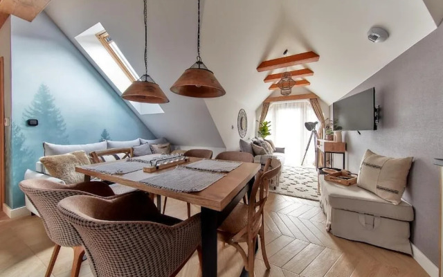 Tatra Square Apartments