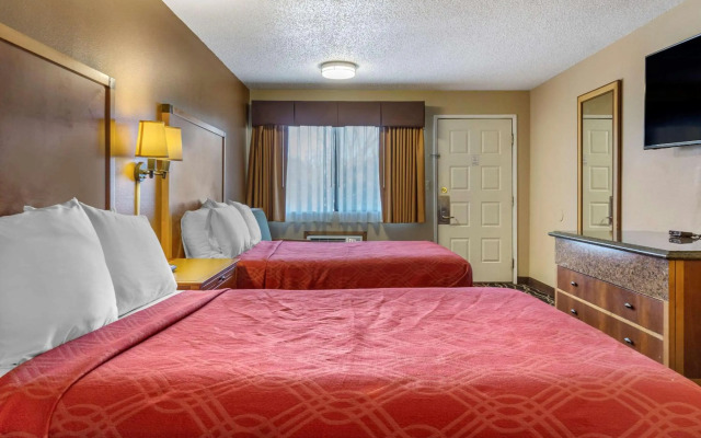 Econo Lodge Ellensburg Near University