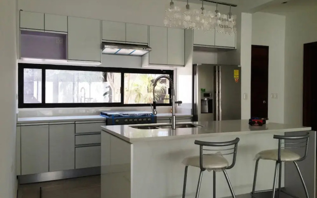Relaxing Casa Tzalam 3BR Surrounded by nature by Happy Address