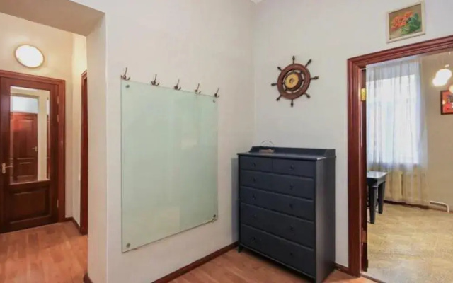 Sutki Rent (Сутки Рент) в доме Штрауха