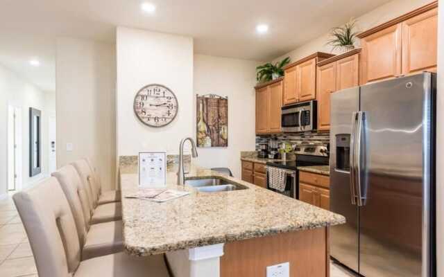 4899ct - Storey Lake 5 Bedroom Townhouse