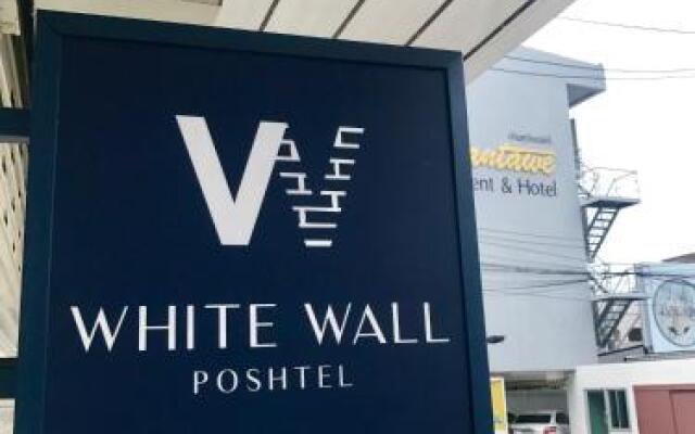 White Wall Poshtel - Hostel