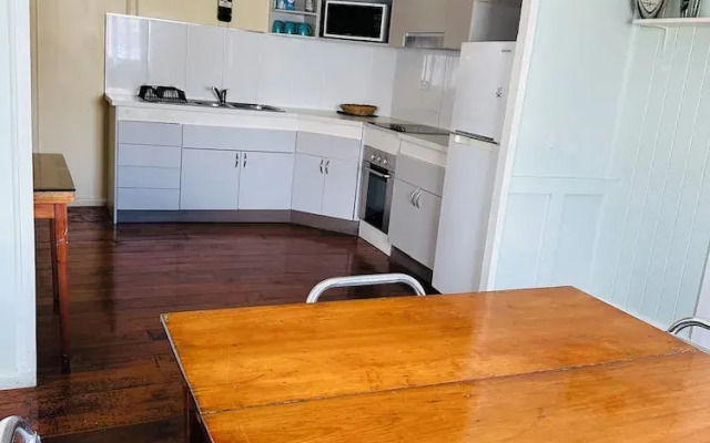 Mossman Exchange & Backpacker Resort