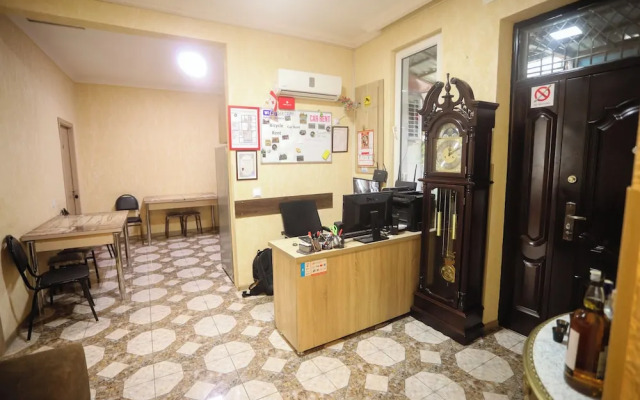 Meetology On The White Bridge