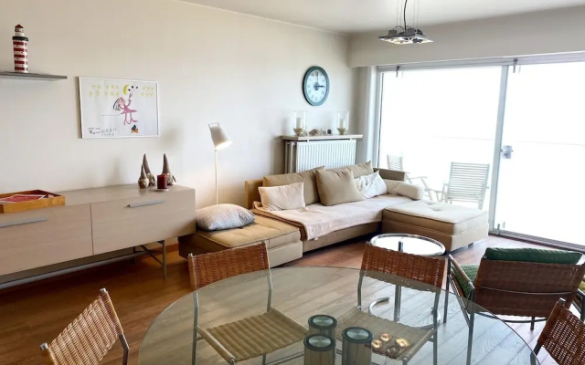Waveside Corner Apartment