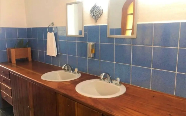 Mi Caleta Inn